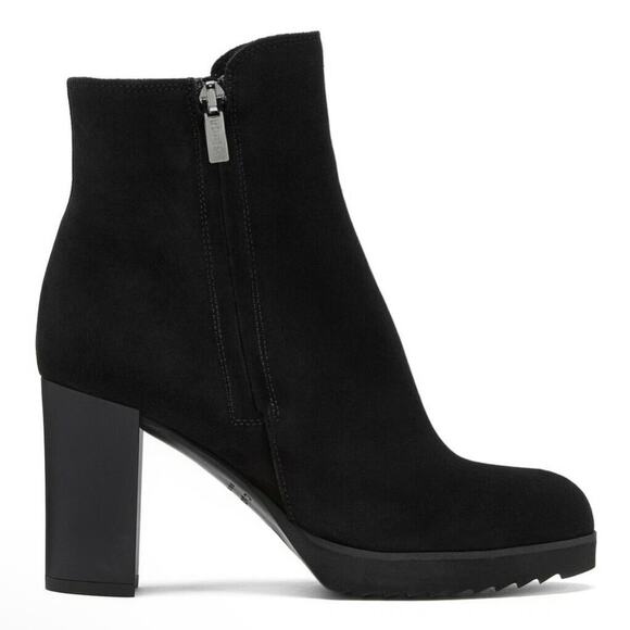 La Canadienne NWOB Mila Waterproof Suede Bootie Dual Side Zip Black Size 7.5M - Picture 1 of 10